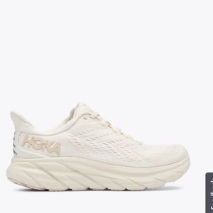 Hoka Women’s Clifton 8 eggnog shifting sand 9 wide